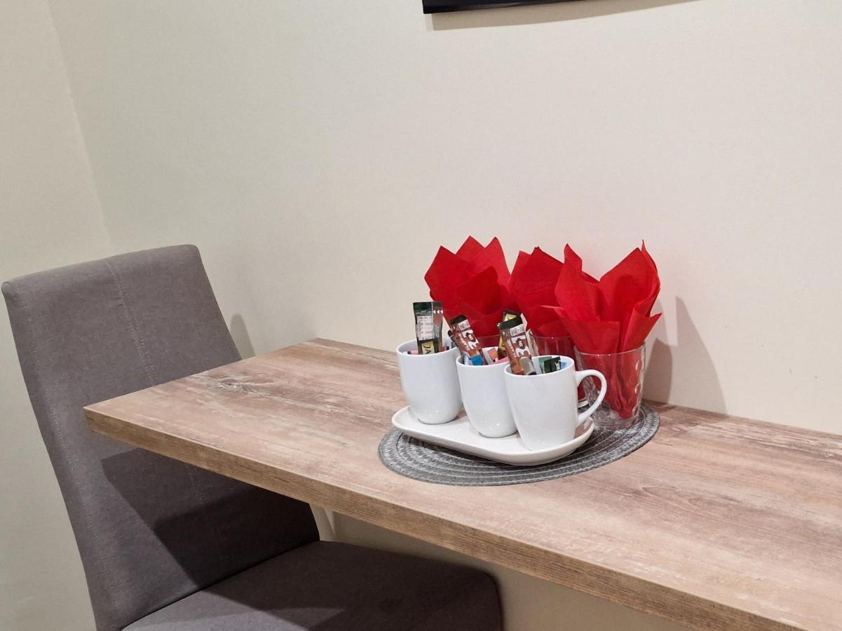 Aparthotel Laaerberg Wina Bagian luar foto